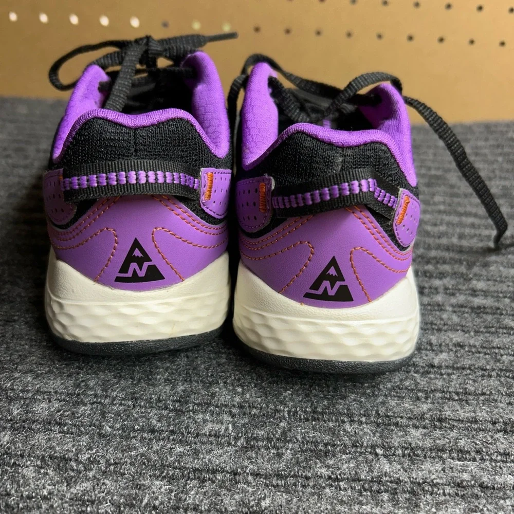 New Balance Black and Purple 410‎ Trail Running Shoe size 5D